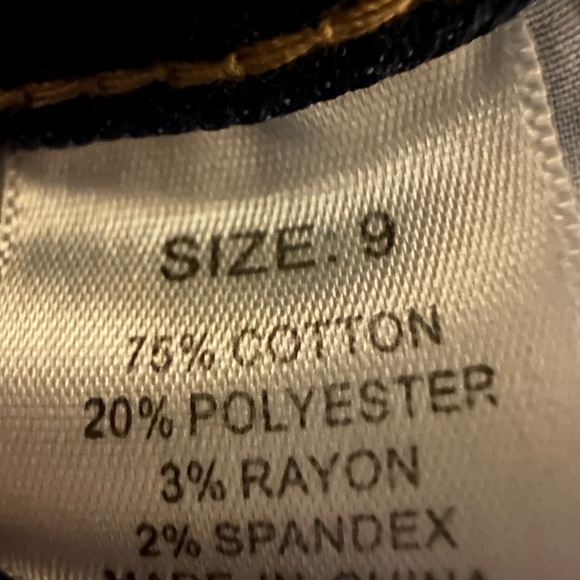 Fashion Nova Medium Dark Blue flare Leg Jeans - Picture 4 of 4